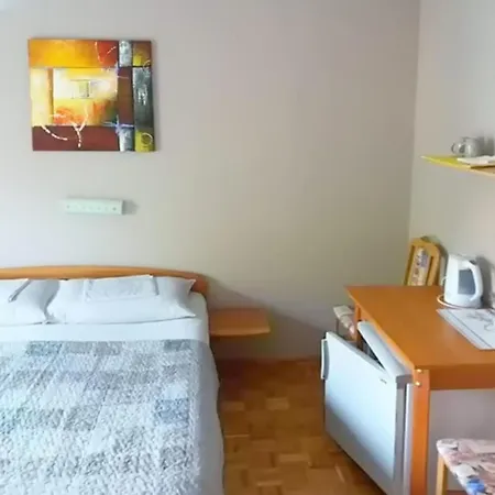 Apartment And Neda Vodice