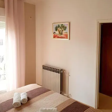 Apartment And Neda